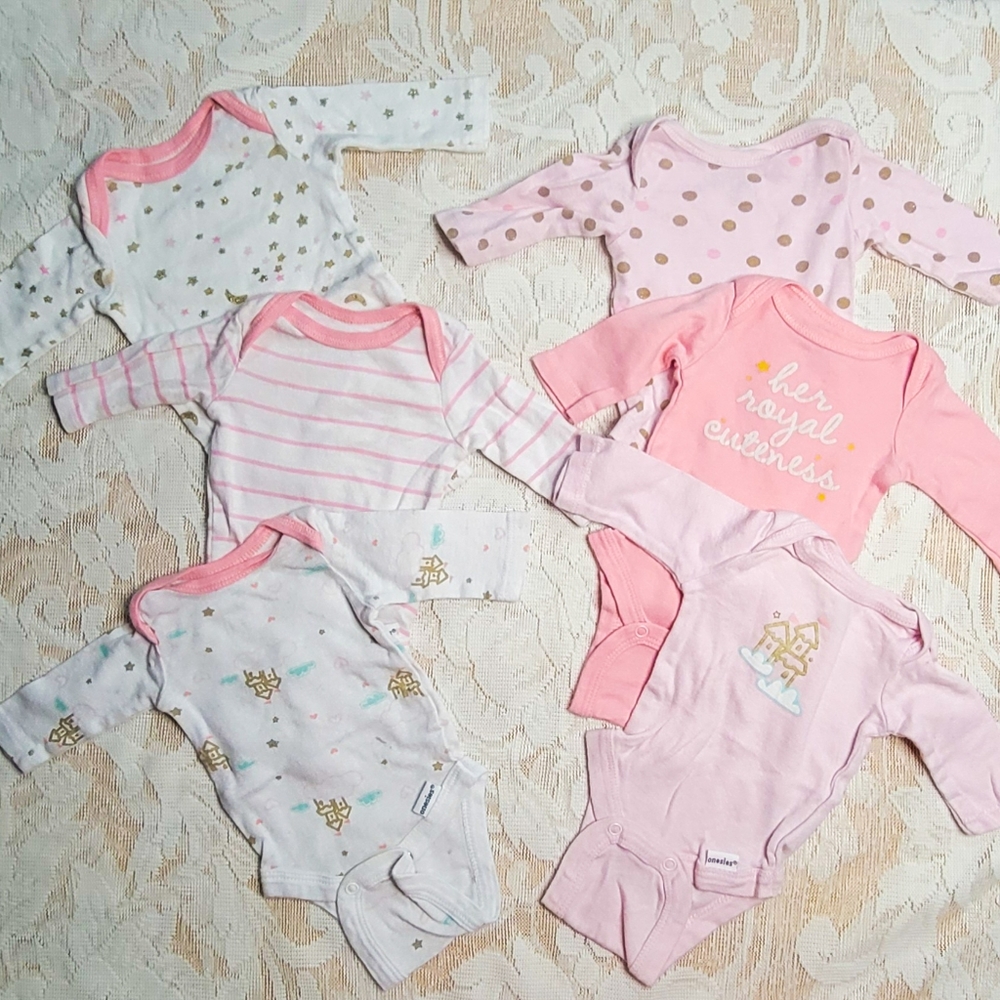 Premie long sleeved onesie bundle